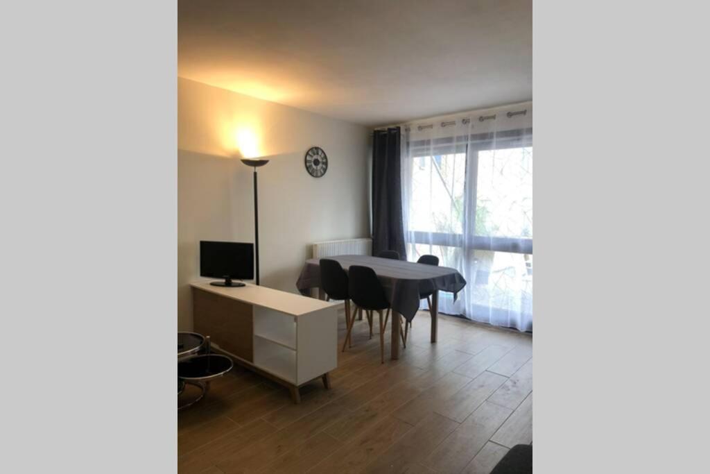 T2 Parking Prive Proche Centre Et Gare Apartment *