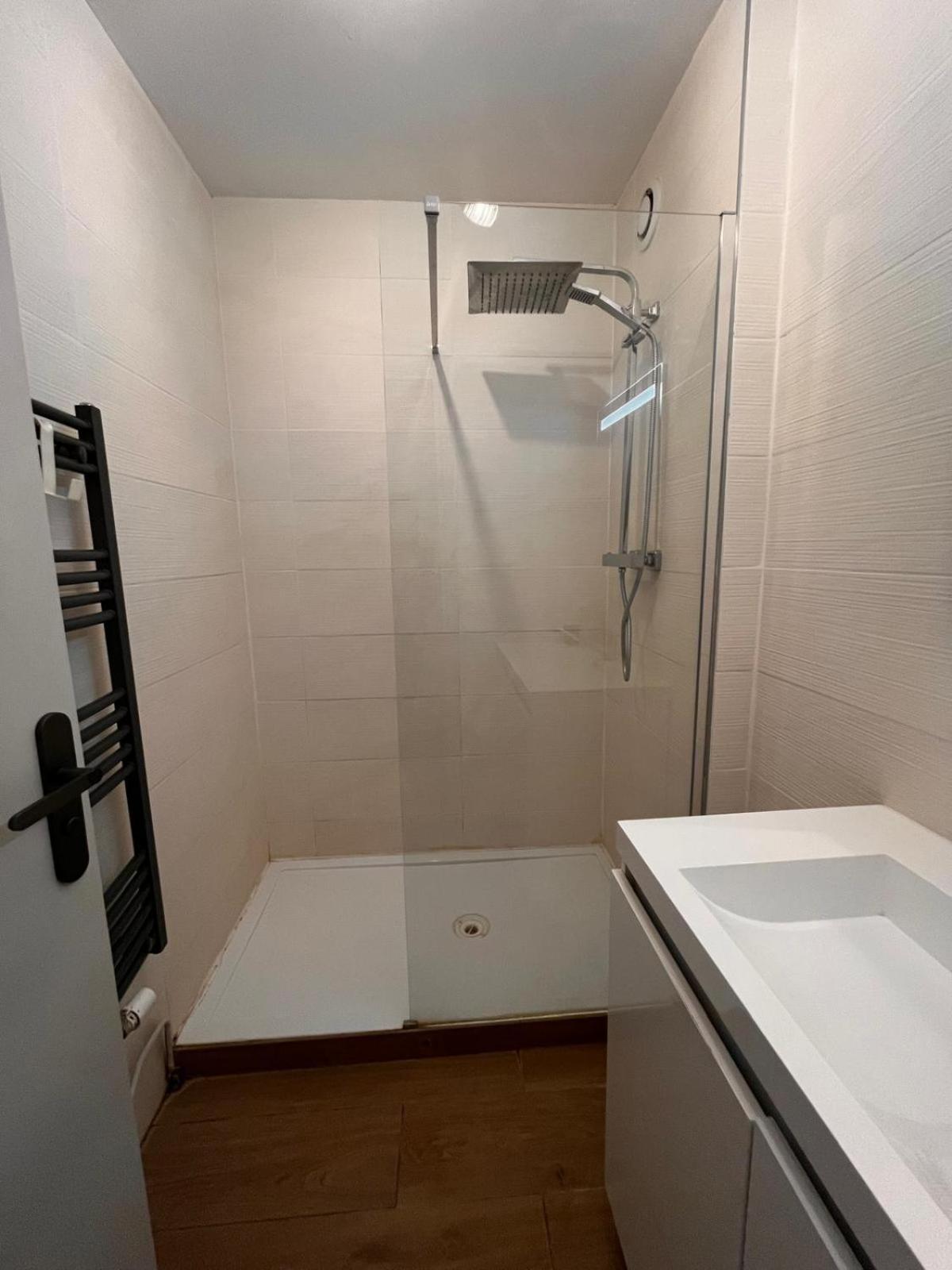 Apartment T2 Parking Prive Proche Centre Et Gare *